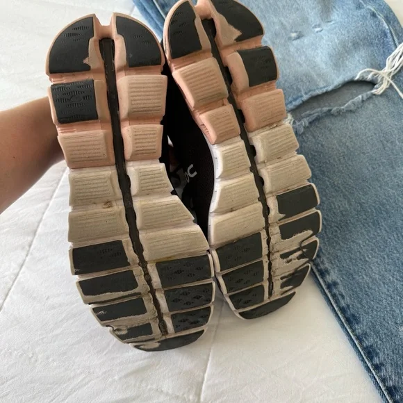 On Running Cloudflow Women Sneaker Size 6.5 - Picture 6 of 8